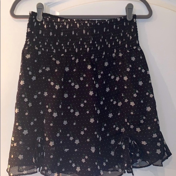 NWT• The East Order-Mini Skirt • 
Size L • - Picture 1 of 3